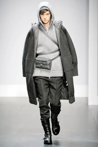 Look 17